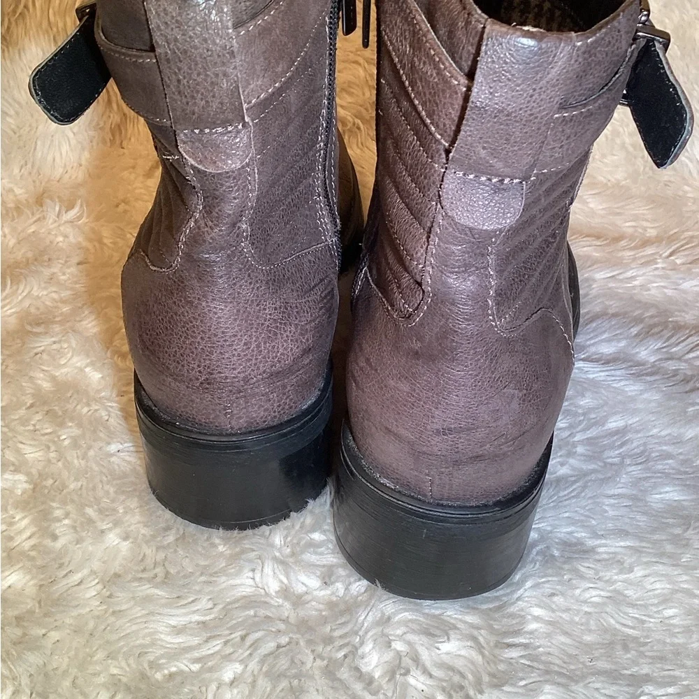 Aquatalia Women's  Tan Leather Ankle Buckle Moto boots made in Italy size 10.5
